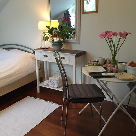 Room In 奥斯 外观 照片
